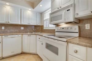 18081 SE Country Club Dr Apartment 13-121, Jupiter, FL 33469, - MLS#A12021073