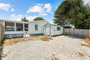 7717 SE Swan Ave, Hobe Sound, FL 33455, - MLS#A12021096