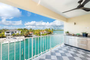 10180 W Bay Harbor Dr APT 4A, Bay Harbor Islands, FL 33154, - MLS#A12021103