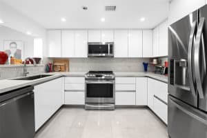 2555 Collins Ave #1106, Miami, FL 33140, - MLS#A12021120