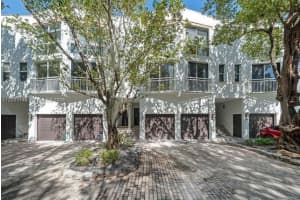 325 Meridian Ave APT 5, Miami Beach, FL 33139, - MLS#A12021148