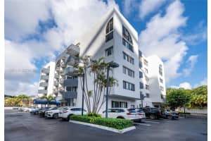 2715 Tigertail Ave APT 107, Coconut Grove, FL 33133, - MLS#A12021238