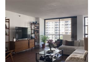 5757 Collins Ave Apt 703, Miami Beach, FL 33140, - MLS#A12021247
