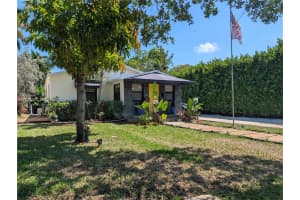 2460 Jackson St, Hollywood, FL 33020, - MLS#A12021297