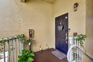 120 Jacaranda Country Club Drive, Plantation, FL 33324 - MLS#A12021301