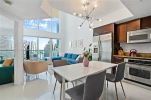 41 Se 5th St 1609, Miami