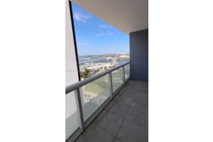 50 Biscayne Blvd 2501, Miami