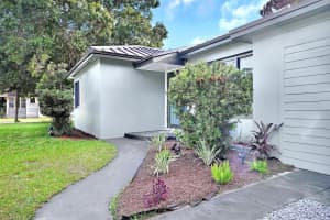 511 S 11th St, Fort Pierce, FL 34950, - MLS#A12021335