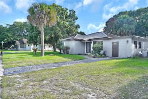 511 S 11th St, Fort Pierce, FL 34950, - MLS#A12021335