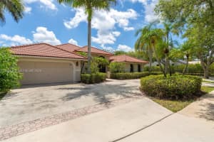 1051 Deerpath Ct, Weston, FL 33326, - MLS#A12021378