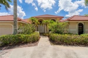 1051 Deerpath Ct, Weston, FL 33326, - MLS#A12021378
