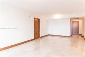 31 SE 5th St APT 1208, Miami, FL 33131, - MLS#A12021385