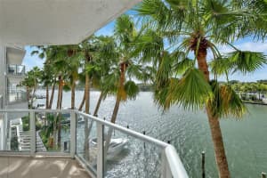 5900 Collins Ave APT 408, Miami Beach, FL 33140, - MLS#A12021392