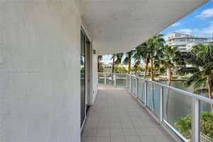 5900 Collins Ave APT 408, Miami Beach, FL 33140, - MLS#A12021392