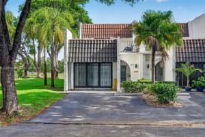 8887 Sw 62nd Ter 10-a, Miami