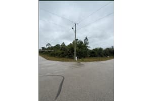 140 S Nassau Lehigh Acres, FL 33974 - MLS#A12021439