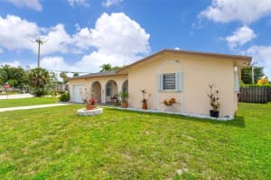 850 NW 79th Ave, Margate, FL 33063, - MLS#A12021460