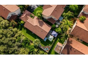 1327 Seagrape Cir, Weston, FL 33326, - MLS#A12021538