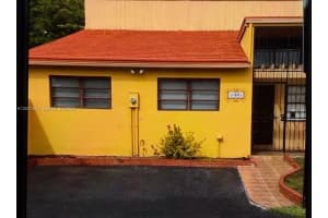 10881 SW 24th Terrace, Miami, FL 33165, - MLS#A12021551