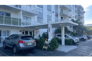 16465 NE 22nd Ave APT 405, North Miami Beach, FL 33160, - MLS#A12021570