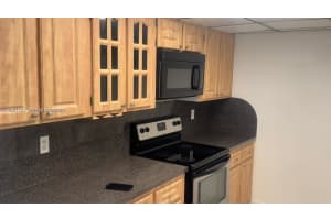 2715 W 66th St Apt 13-21, Hialeah, FL 33016, - MLS#A12021572