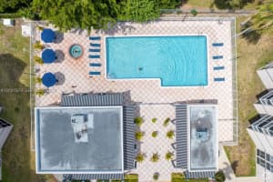 7075 NW 186th St APT C207, Hialeah, FL 33015, - MLS#A12021574