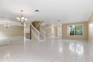 8801 SW 9th Ct, Pembroke Pines, FL 33025, - MLS#A12021665