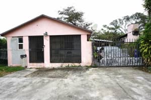 1667 Nw 67th St, Miami