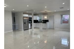 372 NE 162nd St, Miami, FL 33162, - MLS#A12021688