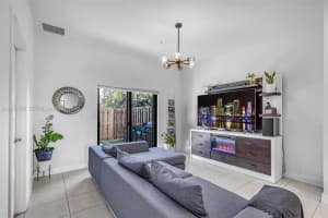 8015 NW 104th Ave Apartment 3, Doral, FL 33178, - MLS#A12021703