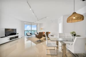 17301 Biscayne Blvd APT 907, Aventura, FL 33160, - MLS#A12021763