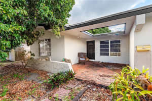 3905 SW 67th Terrace, Miramar, FL 33023, - MLS#A12021827