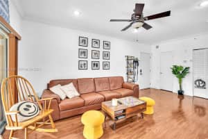 11650 SW 2nd St, Pembroke Pines, FL 33025, - MLS#A12021837