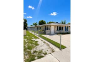 16031 NE 19th Pl, North Miami Beach, FL 33162, - MLS#A12021930