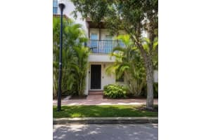 2553 Sw 119th Ter, Miramar