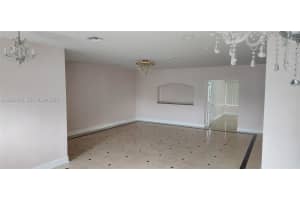 5260 SW 9th St, Plantation, FL 33317, - MLS#A12022002