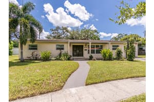 870 NE 182nd St, North Miami Beach, FL 33162, - MLS#A12022105