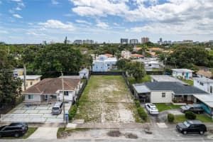 3056 Sw 13th St Miami, FL 33145 - MLS#A12022206