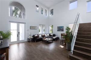 2517 Hunters Run Way, Weston, FL 33327, - MLS#A12022241