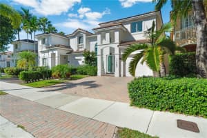 11583 NW 69th Terrace, Doral, FL 33178, - MLS#A12022309