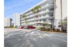 6400 NW 2nd Ave Apartment 117, Boca Raton, FL 33487, - MLS#A12022326