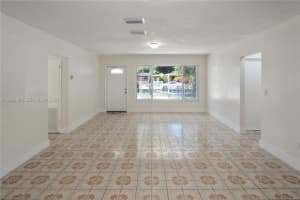 1075 NW 127th St, North Miami, FL 33168, - MLS#A12022384