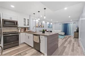6125 W 20th Ave APT 302, Hialeah, FL 33012, - MLS#A12022404