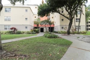 B, 8245 Lake Dr APT 308, Doral, FL 33166, - MLS#A12022486