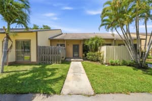 455 Ne 210th Ter, Miami 455 Ne 210th Ter, Miami