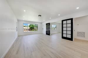 716 SW 5th Ave, Hallandale Beach, FL 33009, - MLS#A12022556