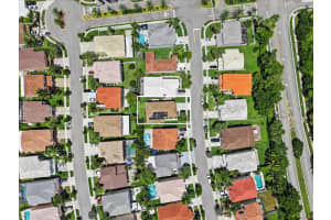 668 NW 155th Terrace, Pembroke Pines, FL 33028, - MLS#A12022626