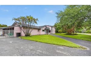 11651 SW 64th Ave, Miami, FL 33156, - MLS#A12022650