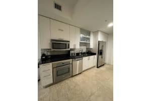 60 SW 13th St Apt 2210, Miami, FL 33130, - MLS#A12022658
