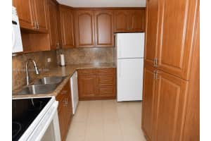 447 NE 195th St APT 117, Miami, FL 33179, - MLS#A12022683